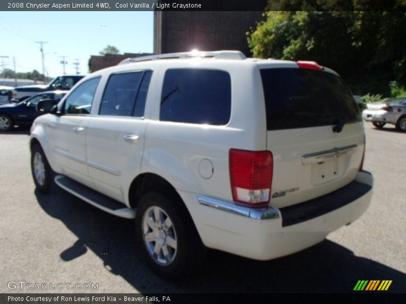 Cool Vanilla / Light Graystone 2008 Chrysler Aspen Limited 4WD