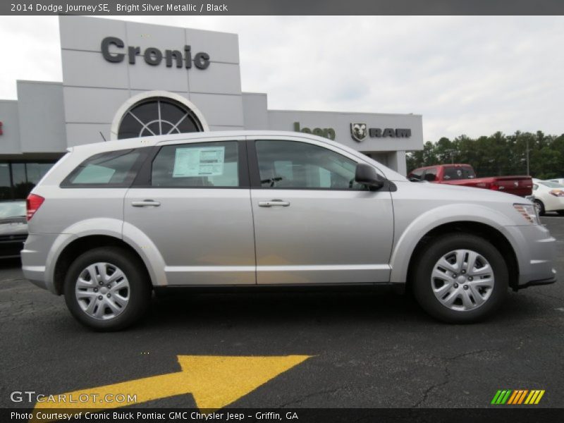 Bright Silver Metallic / Black 2014 Dodge Journey SE