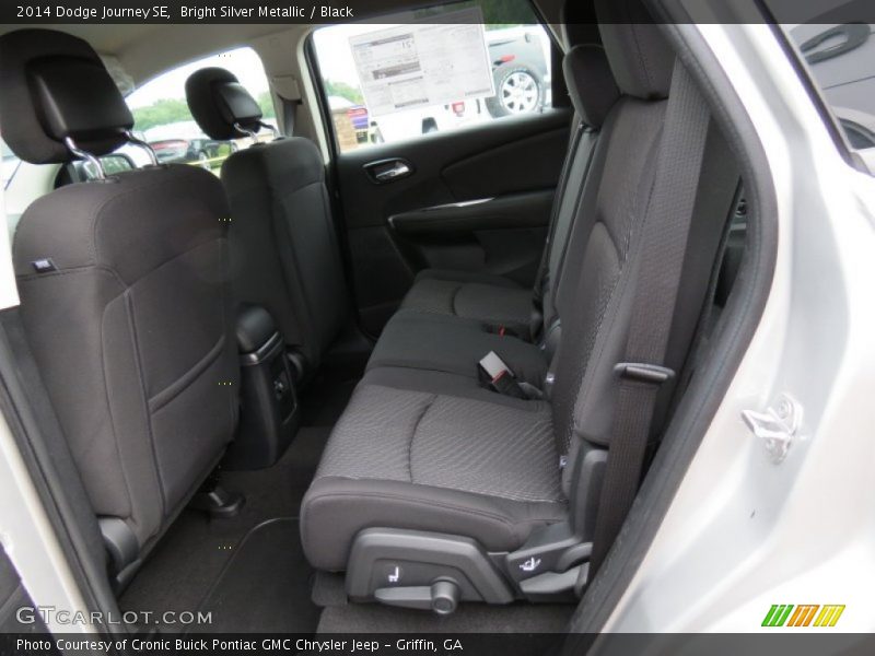 Bright Silver Metallic / Black 2014 Dodge Journey SE