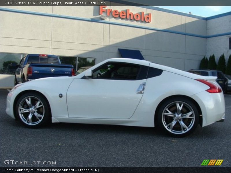 Pearl White / Black Cloth 2010 Nissan 370Z Touring Coupe