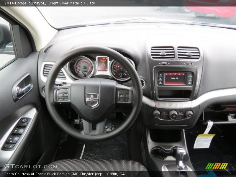 Bright Silver Metallic / Black 2014 Dodge Journey SE