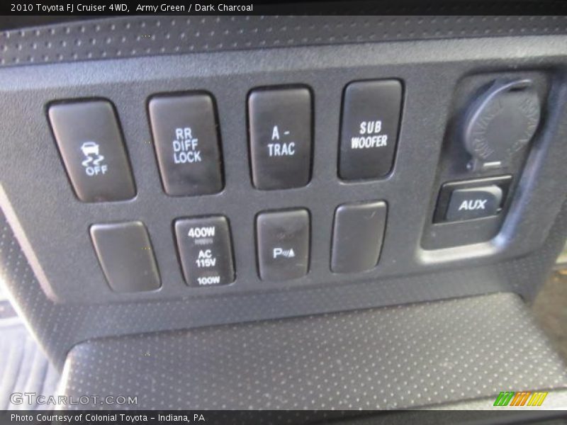 Army Green / Dark Charcoal 2010 Toyota FJ Cruiser 4WD