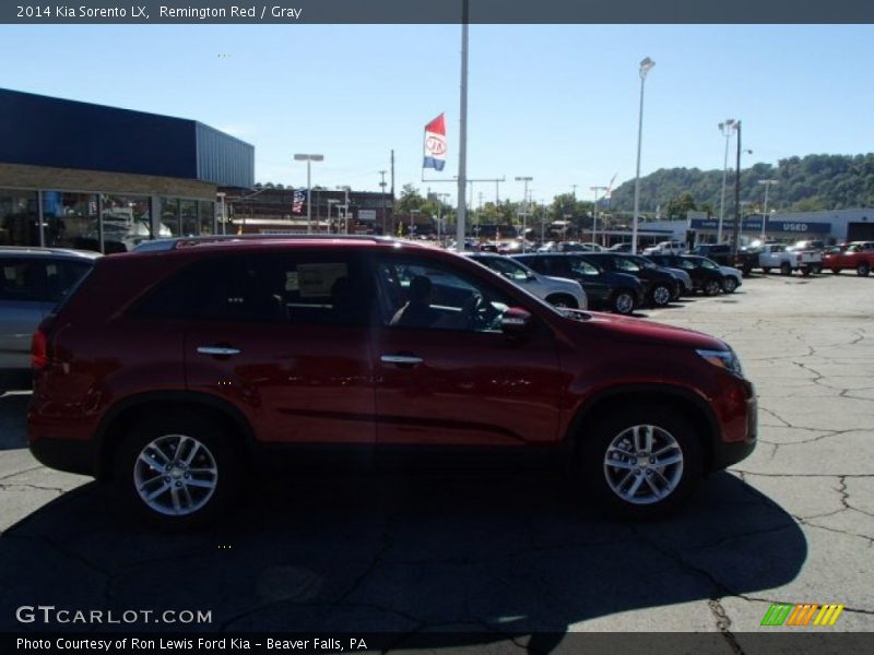 Remington Red / Gray 2014 Kia Sorento LX