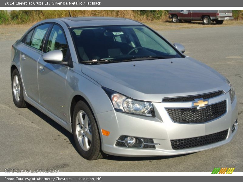 Silver Ice Metallic / Jet Black 2014 Chevrolet Cruze LT