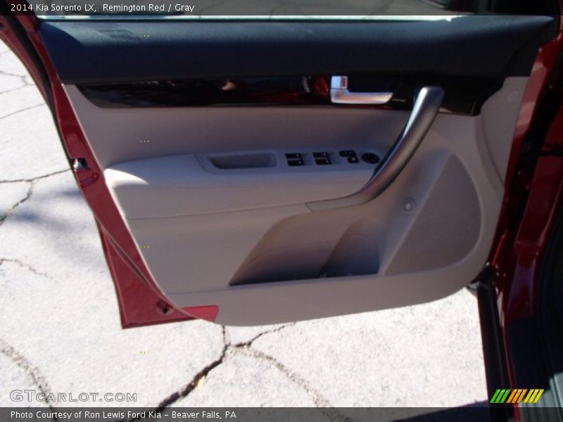 Remington Red / Gray 2014 Kia Sorento LX