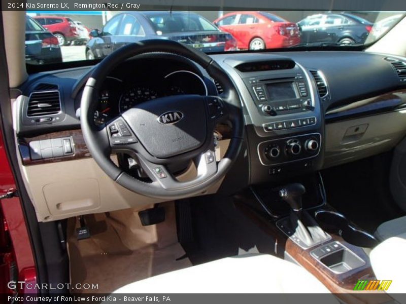 Remington Red / Gray 2014 Kia Sorento LX