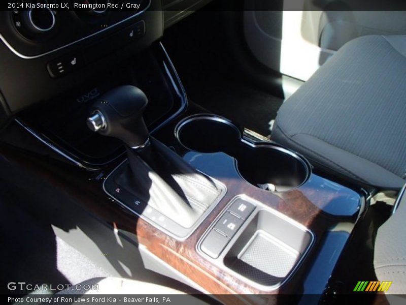 Remington Red / Gray 2014 Kia Sorento LX