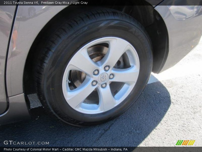 Predawn Gray Mica / Light Gray 2011 Toyota Sienna V6