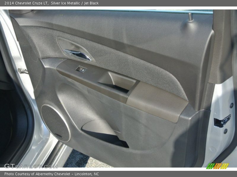 Silver Ice Metallic / Jet Black 2014 Chevrolet Cruze LT