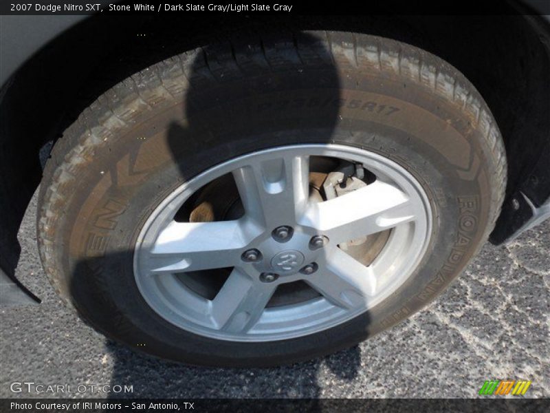 Stone White / Dark Slate Gray/Light Slate Gray 2007 Dodge Nitro SXT