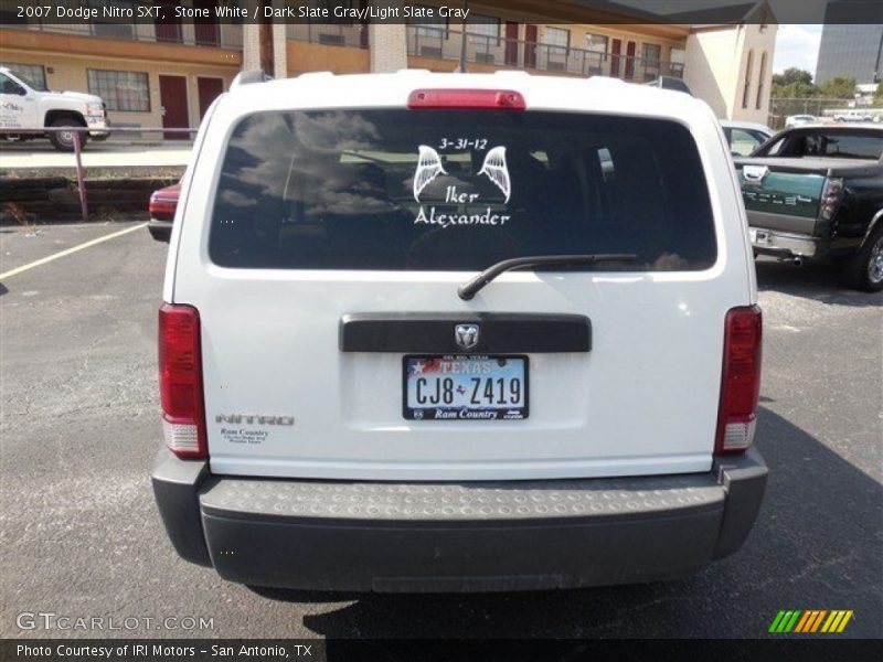 Stone White / Dark Slate Gray/Light Slate Gray 2007 Dodge Nitro SXT