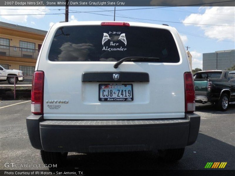 Stone White / Dark Slate Gray/Light Slate Gray 2007 Dodge Nitro SXT