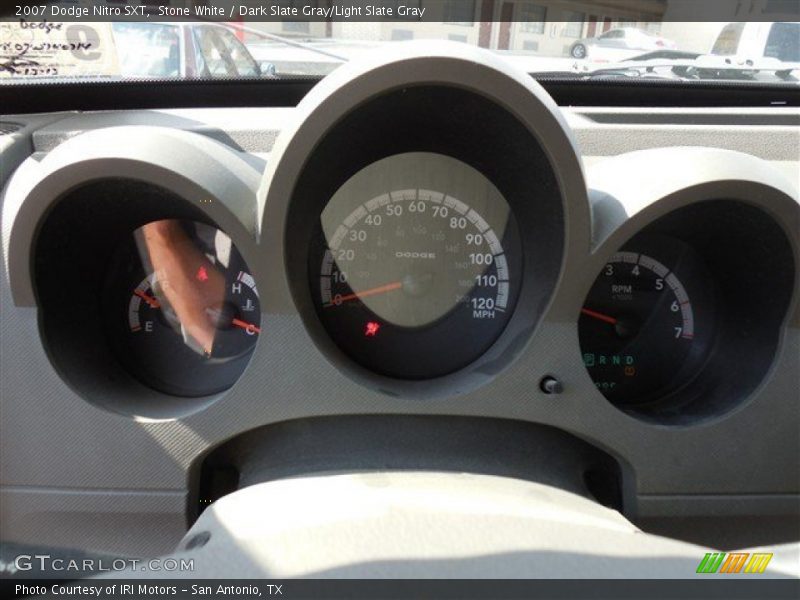 Stone White / Dark Slate Gray/Light Slate Gray 2007 Dodge Nitro SXT