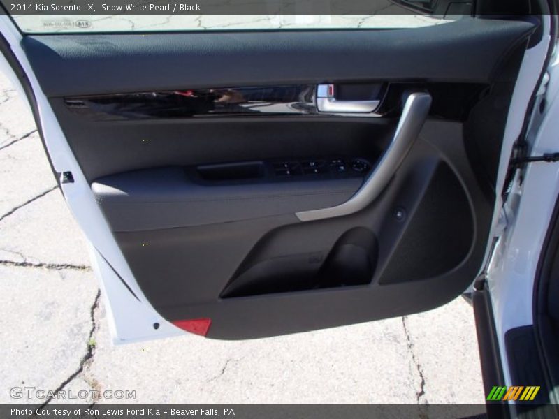 Snow White Pearl / Black 2014 Kia Sorento LX