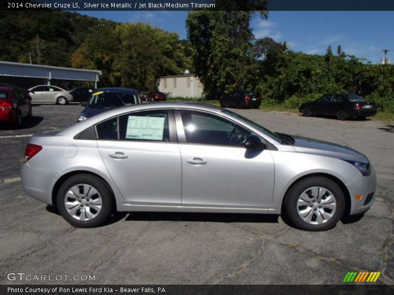 Silver Ice Metallic / Jet Black/Medium Titanium 2014 Chevrolet Cruze LS