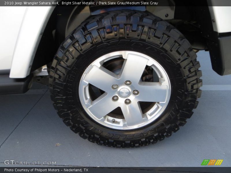 Bright Silver Metallic / Dark Slate Gray/Medium Slate Gray 2010 Jeep Wrangler Sahara 4x4