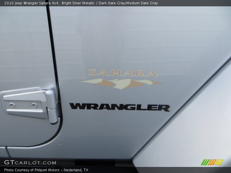 Bright Silver Metallic / Dark Slate Gray/Medium Slate Gray 2010 Jeep Wrangler Sahara 4x4