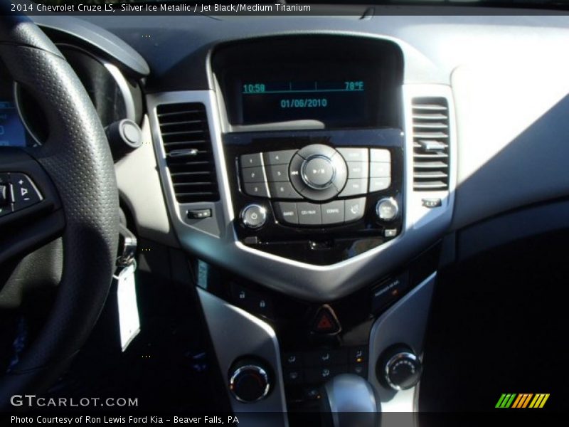 Silver Ice Metallic / Jet Black/Medium Titanium 2014 Chevrolet Cruze LS