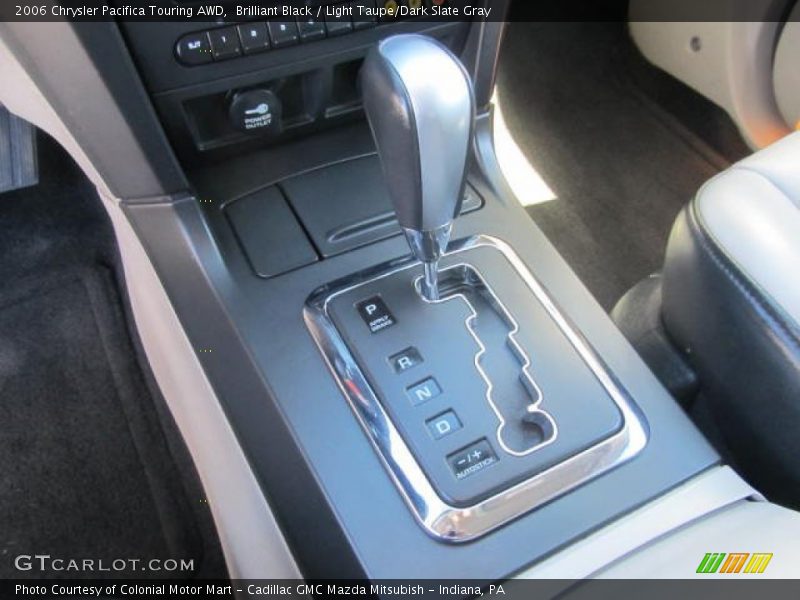 Brilliant Black / Light Taupe/Dark Slate Gray 2006 Chrysler Pacifica Touring AWD