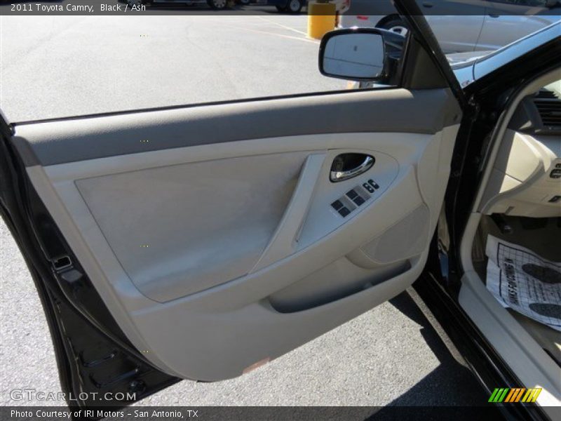 Black / Ash 2011 Toyota Camry