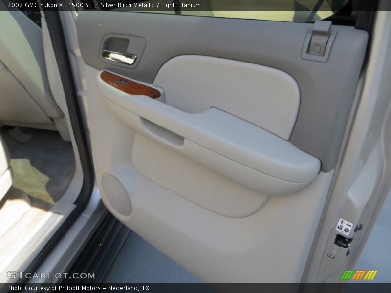 Silver Birch Metallic / Light Titanium 2007 GMC Yukon XL 1500 SLT
