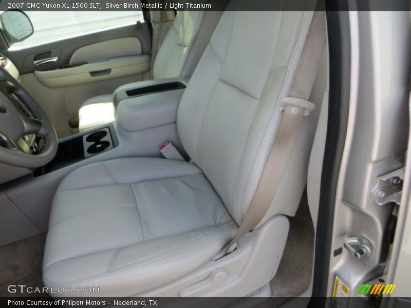 Silver Birch Metallic / Light Titanium 2007 GMC Yukon XL 1500 SLT