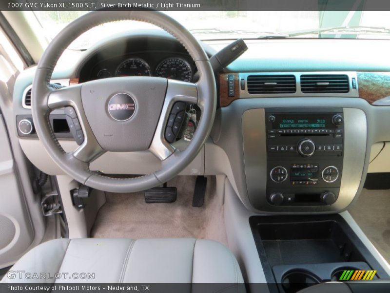 Silver Birch Metallic / Light Titanium 2007 GMC Yukon XL 1500 SLT