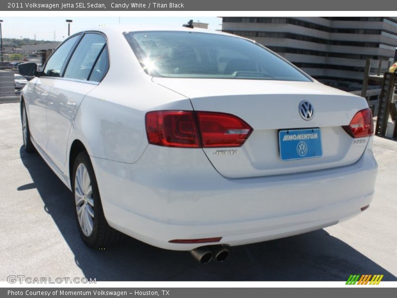 Candy White / Titan Black 2011 Volkswagen Jetta SEL Sedan