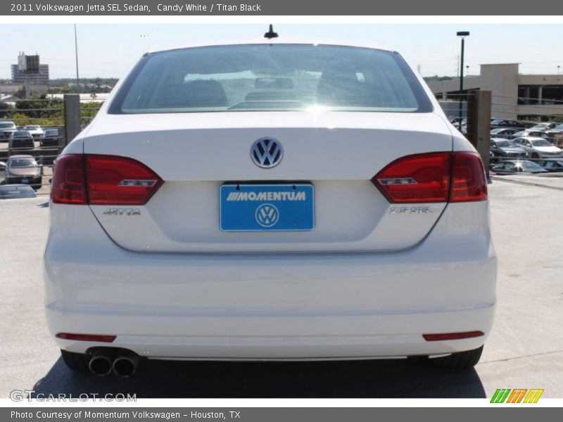 Candy White / Titan Black 2011 Volkswagen Jetta SEL Sedan