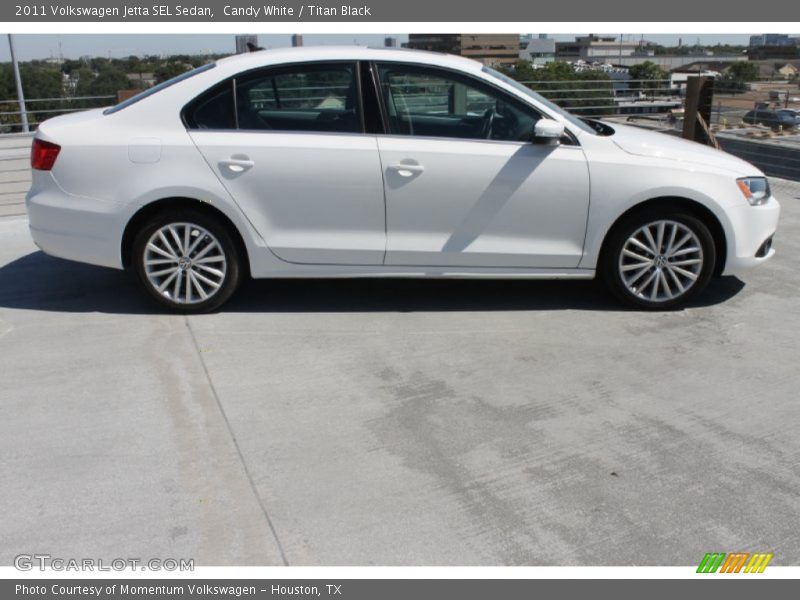 Candy White / Titan Black 2011 Volkswagen Jetta SEL Sedan