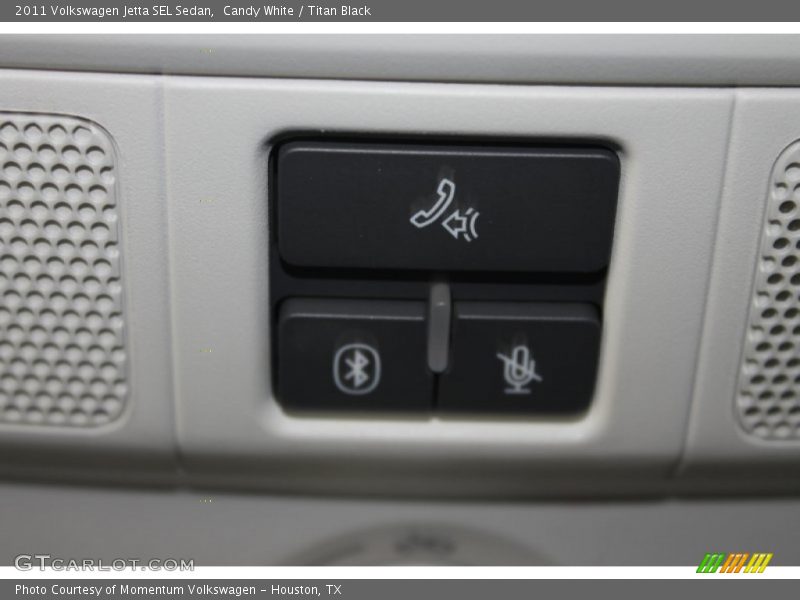 Candy White / Titan Black 2011 Volkswagen Jetta SEL Sedan
