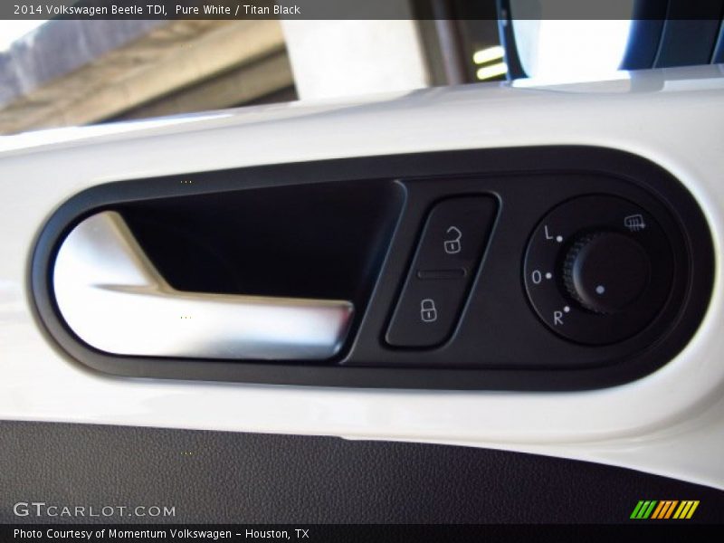 Pure White / Titan Black 2014 Volkswagen Beetle TDI