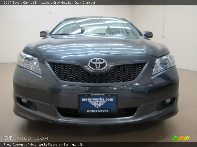 Magnetic Gray Metallic / Dark Charcoal 2007 Toyota Camry SE