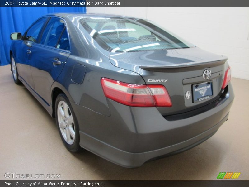 Magnetic Gray Metallic / Dark Charcoal 2007 Toyota Camry SE