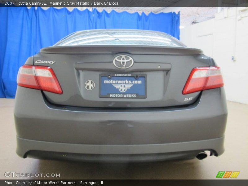 Magnetic Gray Metallic / Dark Charcoal 2007 Toyota Camry SE