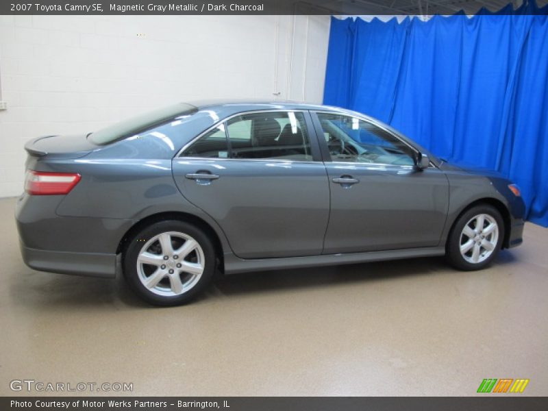 Magnetic Gray Metallic / Dark Charcoal 2007 Toyota Camry SE