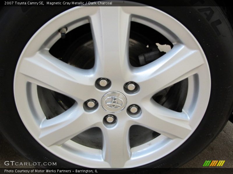 Magnetic Gray Metallic / Dark Charcoal 2007 Toyota Camry SE