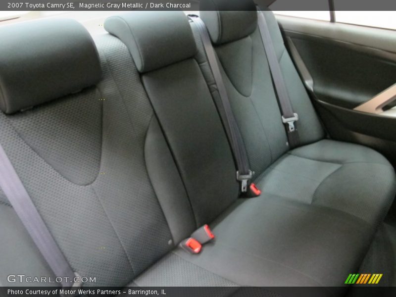 Magnetic Gray Metallic / Dark Charcoal 2007 Toyota Camry SE