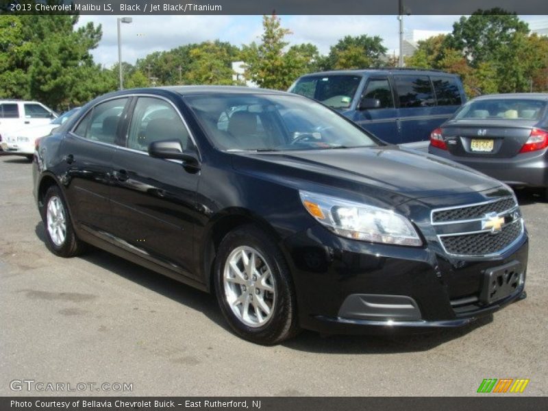 Front 3/4 View of 2013 Malibu LS