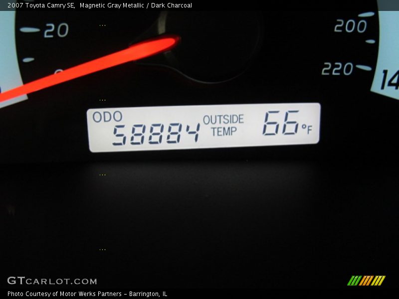 Magnetic Gray Metallic / Dark Charcoal 2007 Toyota Camry SE