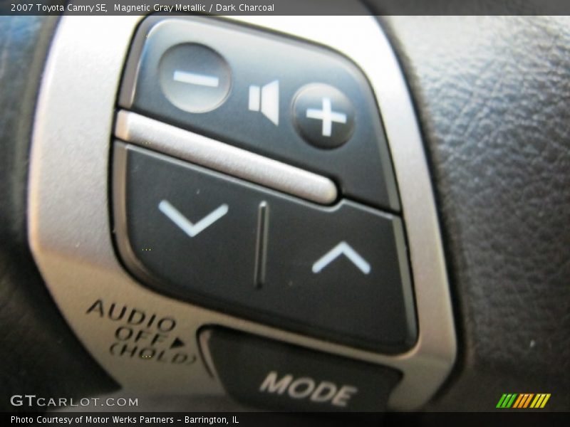 Magnetic Gray Metallic / Dark Charcoal 2007 Toyota Camry SE