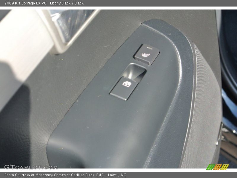 Ebony Black / Black 2009 Kia Borrego EX V8