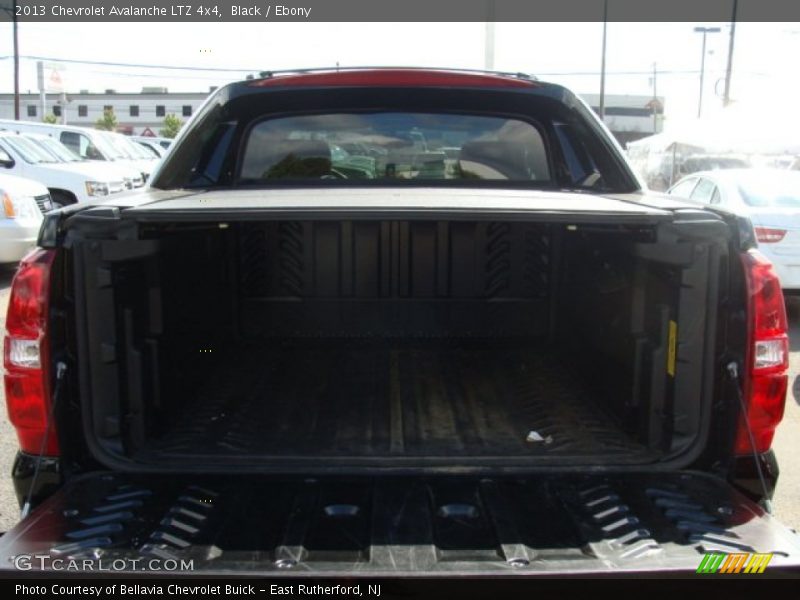 Black / Ebony 2013 Chevrolet Avalanche LTZ 4x4