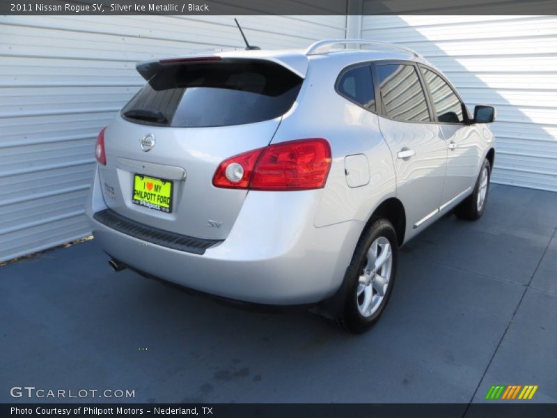Silver Ice Metallic / Black 2011 Nissan Rogue SV