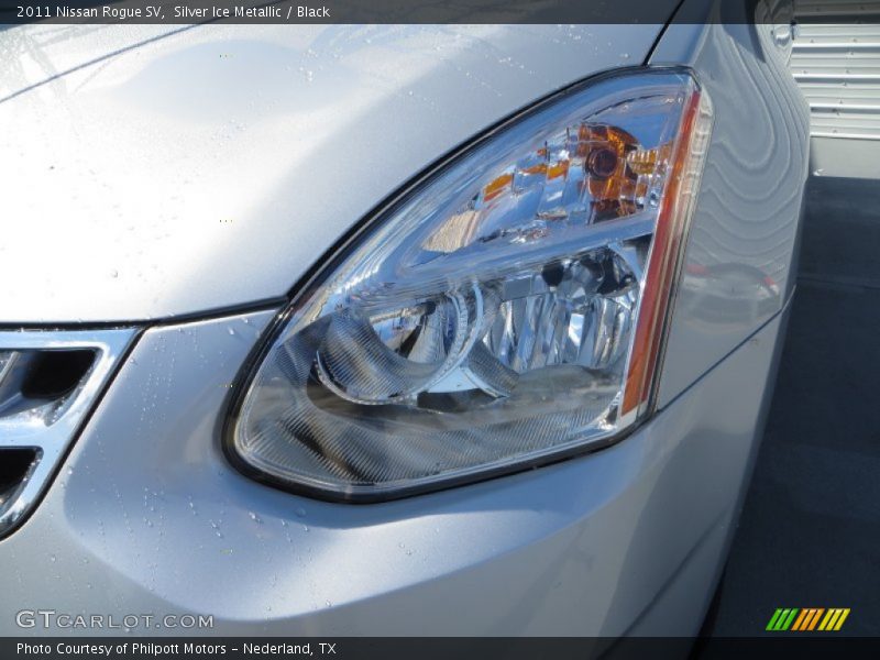 Silver Ice Metallic / Black 2011 Nissan Rogue SV