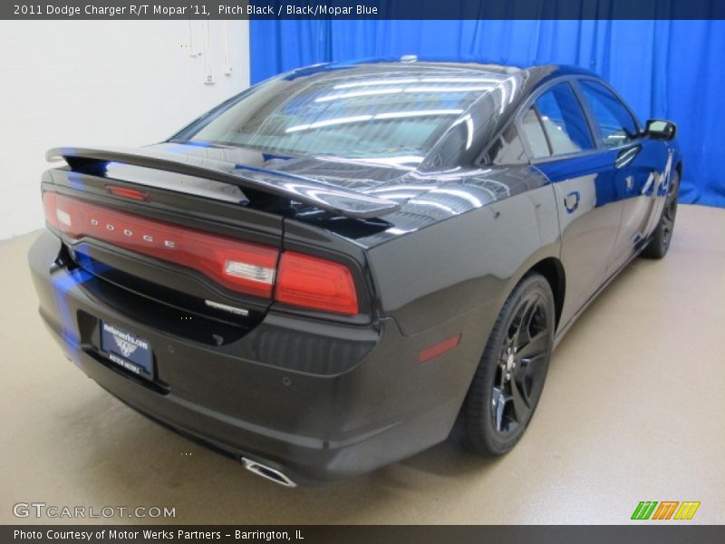 Pitch Black / Black/Mopar Blue 2011 Dodge Charger R/T Mopar '11