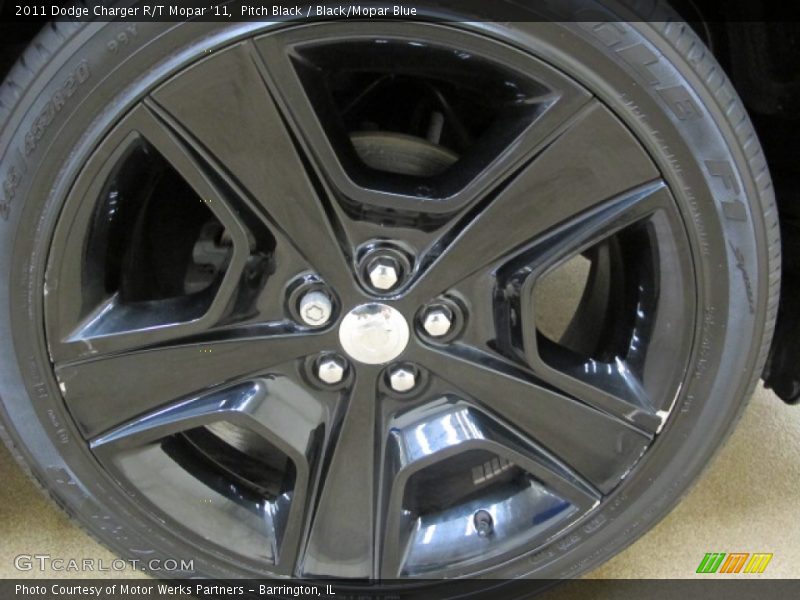  2011 Charger R/T Mopar '11 Wheel