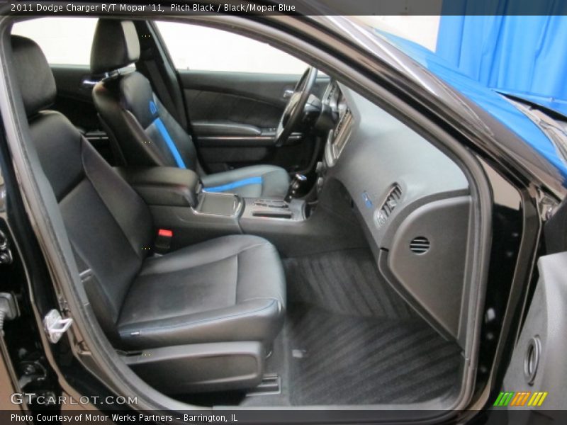  2011 Charger R/T Mopar '11 Black/Mopar Blue Interior