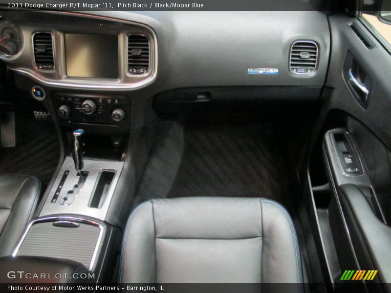 Pitch Black / Black/Mopar Blue 2011 Dodge Charger R/T Mopar '11