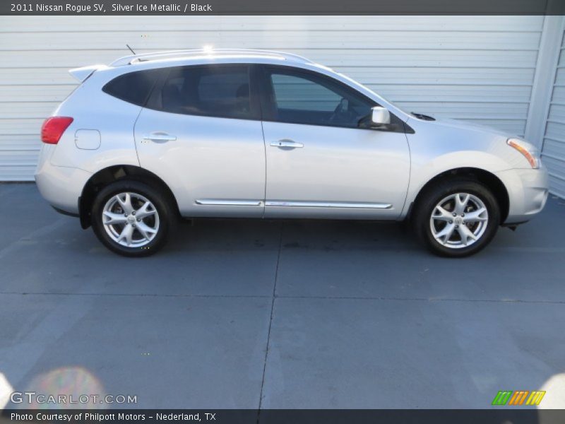Silver Ice Metallic / Black 2011 Nissan Rogue SV